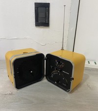 Radio Cubo Brionvega TS502 Gialla