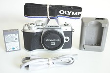 Olympus OM-D E-M10 Mark III