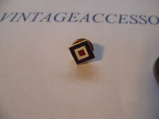 SPILLA PINS 1 CM LETTERA W BANDIERA NAUTICA VINTAGE METALLO E SMALTO ANNI 80