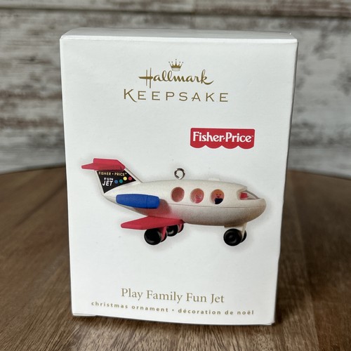 Hallmark keepsake play - play, family