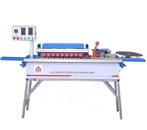 Bordatrice automatica macchina