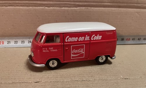 Miniature coca cola tomica - -,