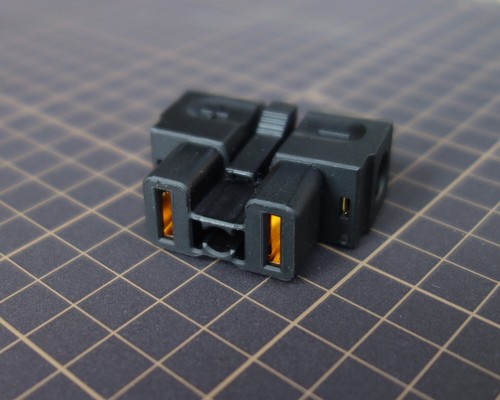 Connettore batteria