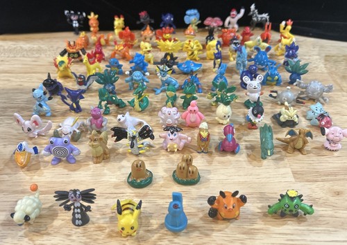 Lotto figurine pokemon in - lotto,