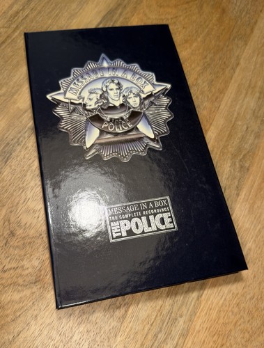 The police message a box - message,