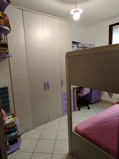 cameretta bambini letto a castello +terzo letto nel vano sottostante