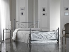 Letto In Ferro Una Piazza e Mezza TULIPANO Nero , per rete sospesa