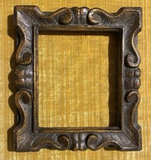 Cornice Antica XVI Sec.