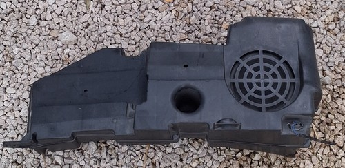 Subwoofer audi avant - avant, 4g
