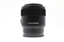 Sony FE 50 mm f/2.8 obiettivo