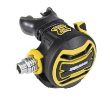 Apeks Octopus XTX40 con tubo