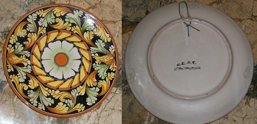 Antico piatto decorativo