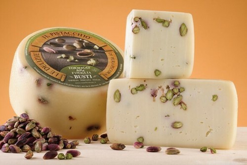 Pecorino con pistacchio - pecorino,