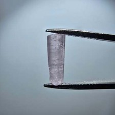 Raro cristallo di tormalina