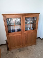 Credenza In Noce Nazionale Con Vetrine 