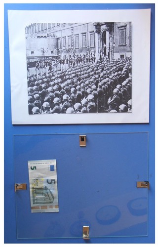 Parata militare fronte al - fronte,
