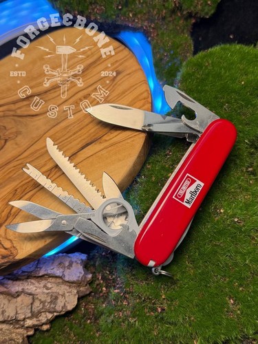 Victorinox outdoorsman - victorinox,