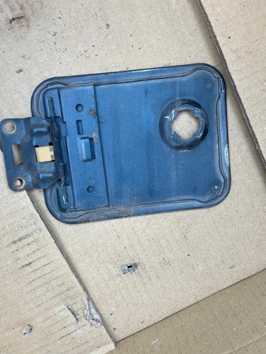 Sportellino tappo carburante - tappo,