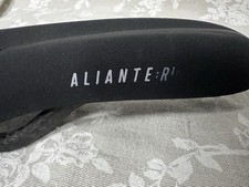 sella  Fizik Aliante R1 open Regular 199g Carbon Braidet Black