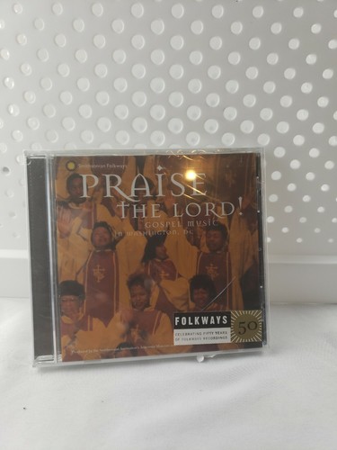 Various artists praise the - -,