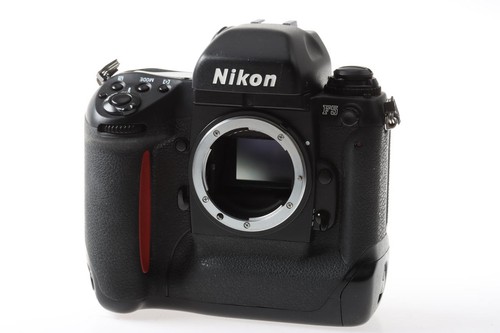 Custodia nikon numero sn - f5,