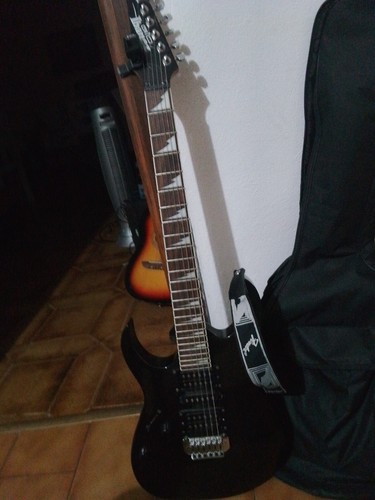 Chitarra elettrica usata gio - elettrica,