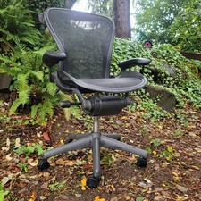 Herman Miller Aeron Size B