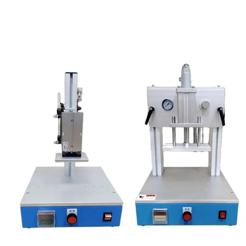 Piccola pressa pneumatica per
