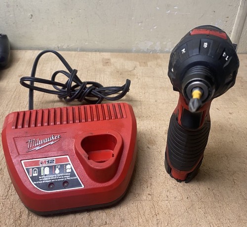 Milwaukee 2401 caricatore - 2401-20,