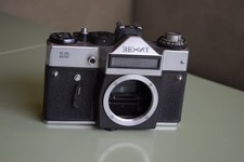 macchina fotografica zenit 10
