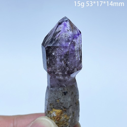 Cristallo scheletrico naturale