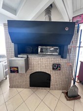 Forno per pizza,Marana su&giu,alimentazione a pellett,capienza 11 pizze.
