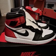 W Jordan 1 Retro High Satin