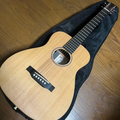 Chitarra elettrica acustica