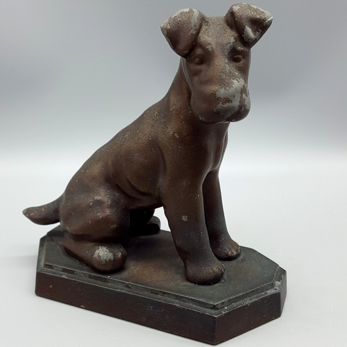 Vecchia statua cane terrier