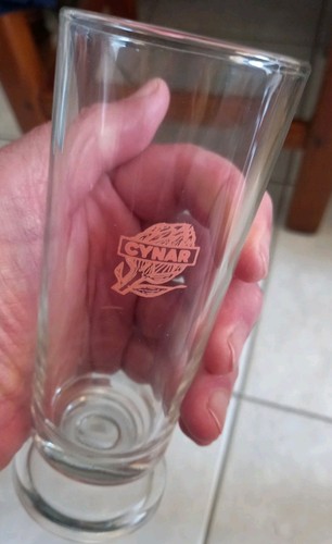 Bicchiere cynar contro - bicchiere,