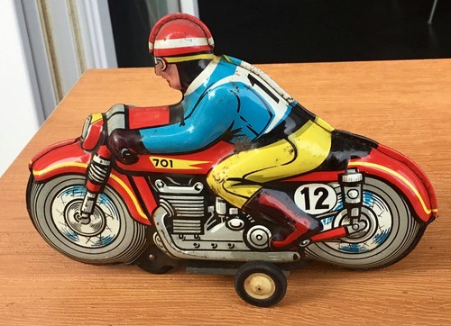 Tin toy giocattolo