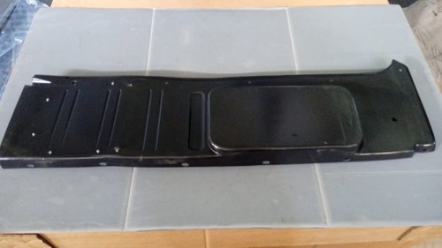 Rivestimento laterale sinistro