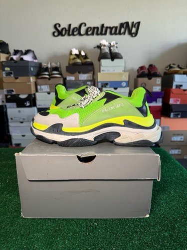 Balenciaga triple verde - balenciaga,
