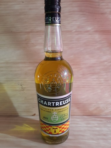 Bouteille chartreuse tau - la,