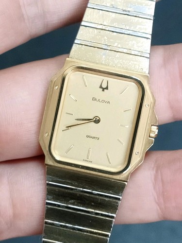 Bulova quartz watch vintage - bulova,