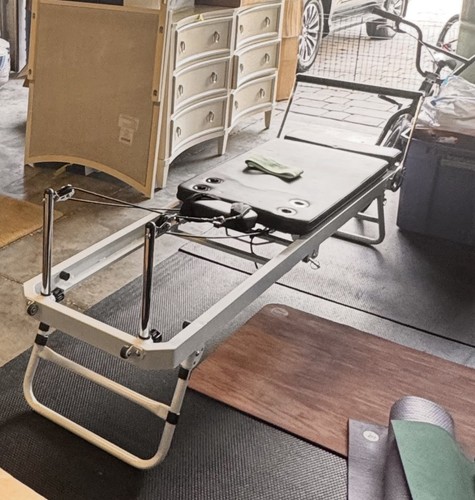 Foldable pilates reformer - foldable,