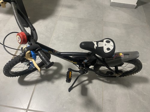 Twin pirate bike - b’twin,