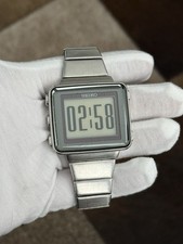 Raro orologio digitale solare