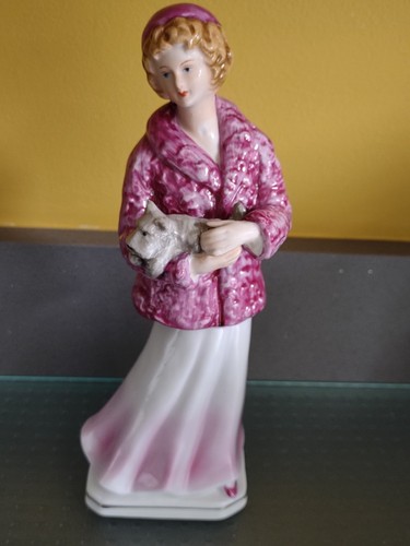 Statuina signora con animale - con,