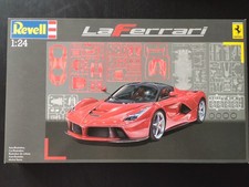 Revell Ferrari La Ferrari 1:24