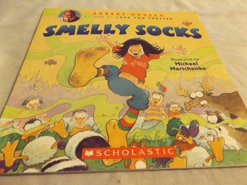 Smelly socks robert munsch - smelly,