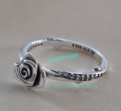 Anello con rosa - rosa, argento