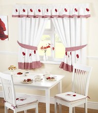 Tende da cucina ricamate