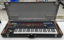 Roland Juno-6 Sintetizzatore